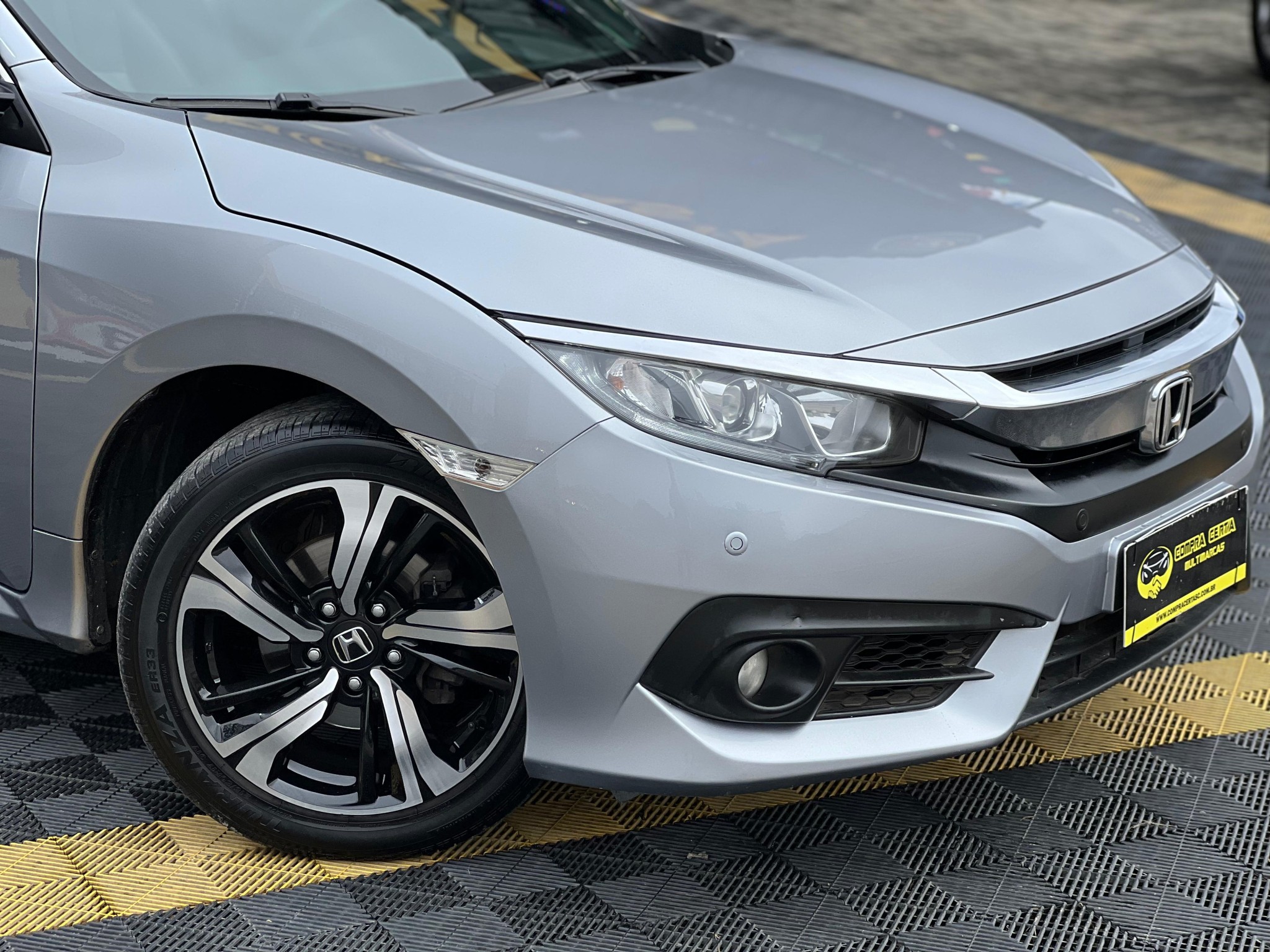 Honda Civic Sedan EX 2.0 Flex 16V Aut.4p 118.990 Joinville 047 Carros